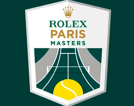 Логотип турнира Rolex Paris Masters. В центре изображено теннисное поле с мячом. Сверху золотая корона и текст ROLEX PARIS MASTERS. Цветовая гамма включает зелёный, белый и золотистый